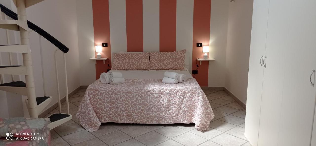 Corte Nel Borgo Apartment มิแนร์วิโนดิเลชเช ภายนอก รูปภาพ